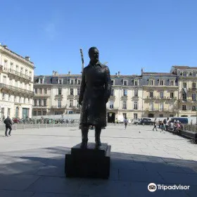 Statue de Jacques Chaban-Delmas