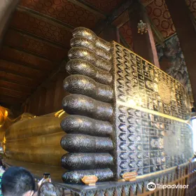 纳达基坐佛寺