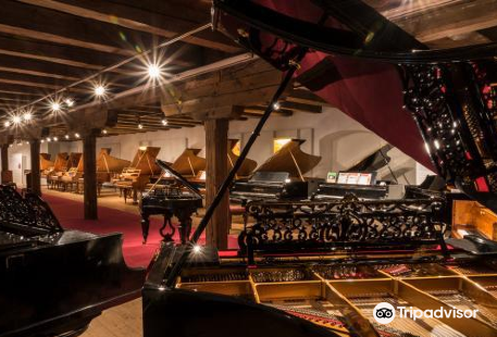 Musikinstrumenten-Museum Schloss Kremsegg