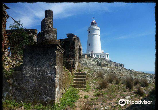 Isla de Flores attraction reviews - Isla de Flores tickets - Isla de Flores discounts - Isla de Flores transportation, address, opening hours - attractions, hotels, and food near Isla de Flores Isla de Flores attraction reviews - Isla de Flores tickets - Isla de Flores discounts - Isla de Flores transportation, address, opening hours - attractions, hotels, and food near Isla de Flores