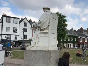 Statue of Richard Hooker