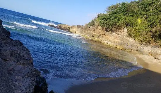 Little Beach in Quebradillas, Puerto Rico : r/tiltshift